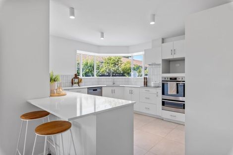 Photo of property in 198 Keyes Road, New Brighton, Christchurch, 8083