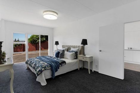 Photo of property in 51 Marriott Road, Pakuranga, Auckland, 2010