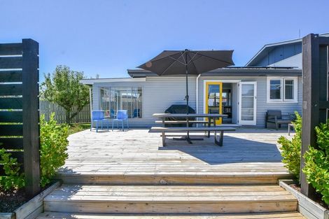 Photo of property in 10 Fairbrother Street, Carterton, 5713