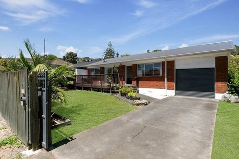 Photo of property in 2/2 Chevis Place, Pakuranga, Auckland, 2010