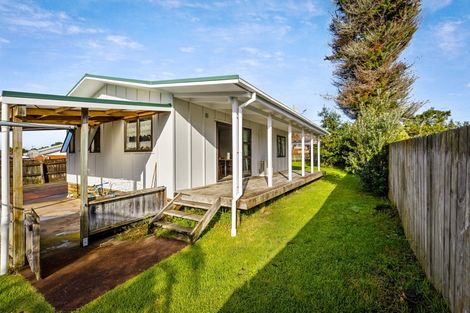 Photo of property in 139a Don Buck Road, Massey, Auckland, 0614