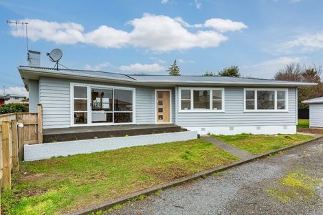 Photo of property in 14 Highbury Drive, Levin, 5510