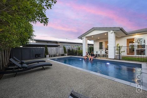 Photo of property in 14 Floyd Road, Riverhead, 0820