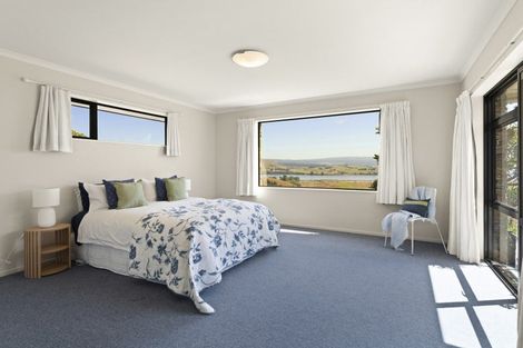 Photo of property in 67 Surrey Heights, Waihola, Outram, 9073