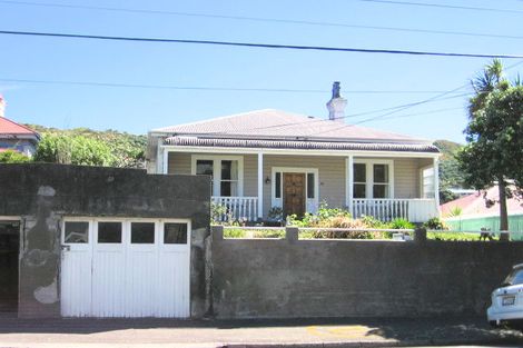 Photo of property in 86 Clyde Street, Island Bay, Wellington, 6023
