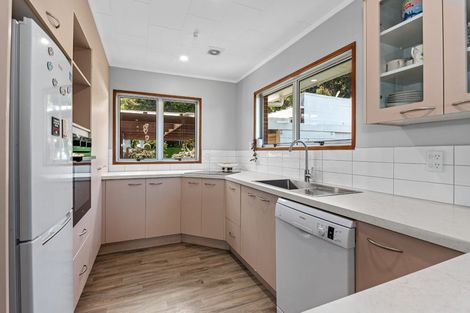 Photo of property in 1 Hawkes Street, Onerahi, Whangarei, 0110