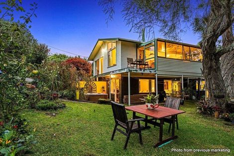 Photo of property in 424 Don Buck Road, Massey, Auckland, 0614