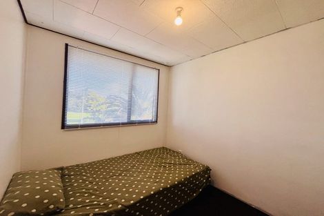 Photo of property in 5 Kopara Place, Clendon Park, Auckland, 2103