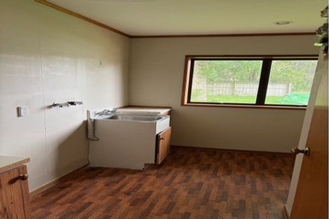 Photo of property in 77b Sturges Road, Henderson, Auckland, 0612