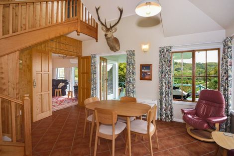 Photo of property in 559 Taurau Valley Road, Muriwai, Manutuke, 4072