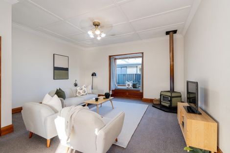 Photo of property in 24 Park Street, Winton, 9720