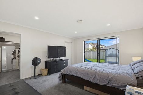Photo of property in 14 Urumaraki Avenue, Helensville, 0800