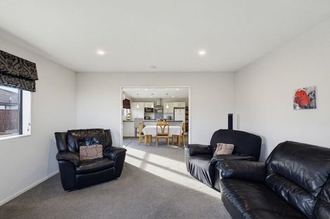 Photo of property in 12 Lloyds Close, Rolleston, 7614