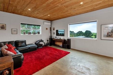 Photo of property in 120 North Camp Road, Waipu, 0582