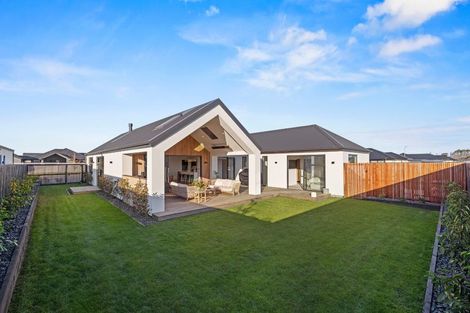 Photo of property in 35 Hotere Street, Rangiora, 7400