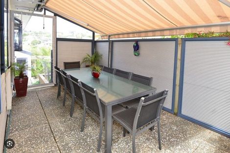 Photo of property in 1/6 Knott Road, Stanmore Bay, Whangaparaoa, 0932