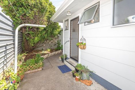 Photo of property in 2/234 Heads Road, Gonville, Whanganui, 4501