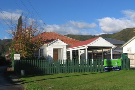 Photo of property in 2/25 Vincent Street, Waterloo, Lower Hutt, 5011