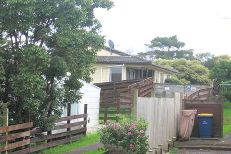 Photo of property in 11 Cushla Place, Massey, Auckland, 0614