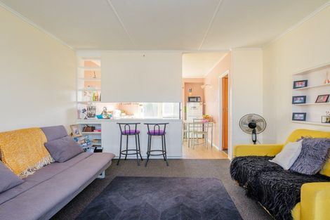 Photo of property in 2/2 Cobham Place, Te Hapara, Gisborne, 4010