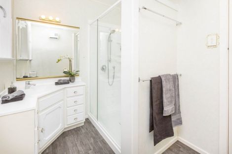 Photo of property in 5 Pokaka Street, Birchville, Upper Hutt, 5018