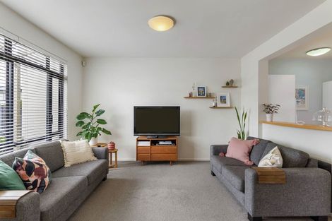 Photo of property in 41/2 Armoy Drive, East Tamaki, Auckland, 2016