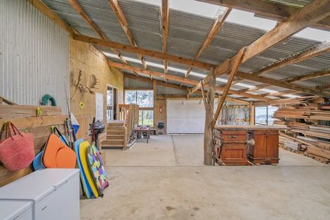 Photo of property in 60 Resolution Rise, Cooks Beach, Whitianga, 3591