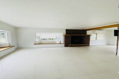 Photo of property in 11 Bream Revel Way, Karaka, Papakura, 2580