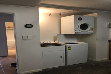 Photo of property in 18 Futuna Close, Karori, Wellington, 6012