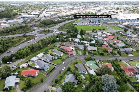 Photo of property in 37 Frederick Drive, Dinsdale, Hamilton, 3204