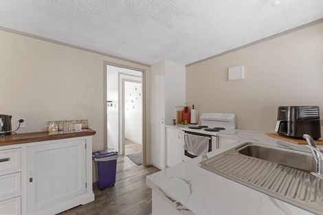 Photo of property in 76 Conway Road, Eltham, 4322