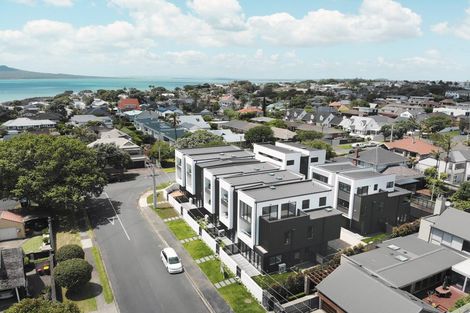 Photo of property in 16c Saltburn Road, Milford, Auckland, 0620