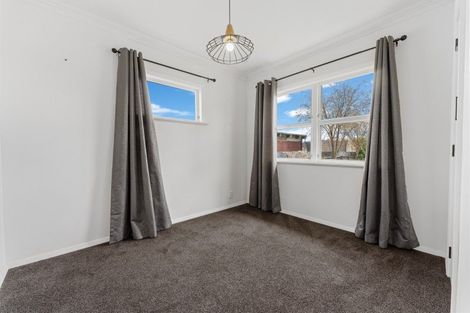 Photo of property in 3 Cobham Street, Levin, 5510