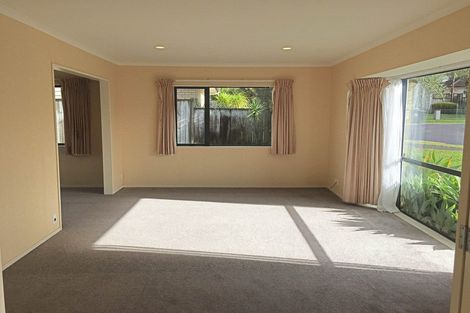 Photo of property in 10 Sayes Close, East Tamaki, Auckland, 2013