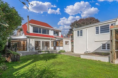 Photo of property in 15 Hardie Street, Hokowhitu, Palmerston North, 4410