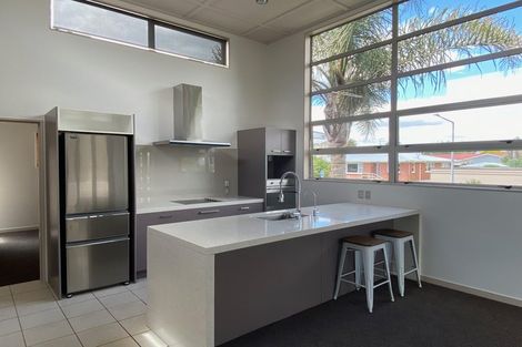 Photo of property in 1/29 Third Avenue, Tauranga, 3110