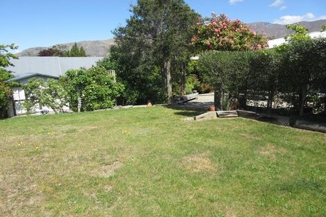 Photo of property in 61 Manuka Crescent, Wanaka, 9305