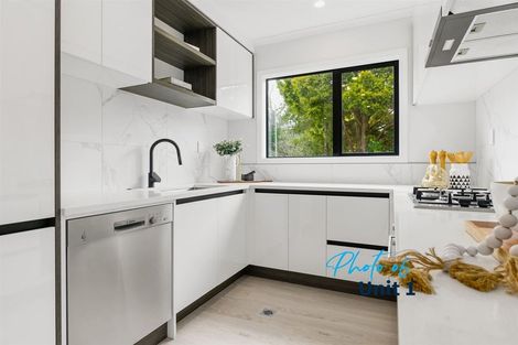 Photo of property in 2/24 Mclaren Place, Chedworth, Hamilton, 3210