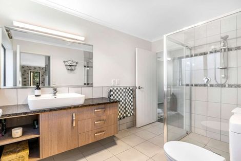 Photo of property in 5 Carroll Place, Owhata, Rotorua, 3010