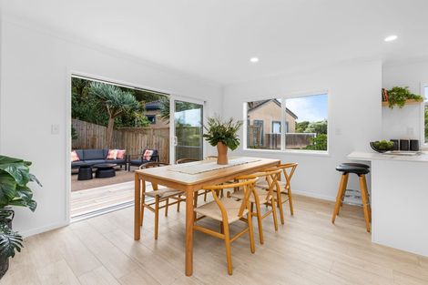 Photo of property in 3/35 John Court Street, Birkenhead, Auckland, 0626