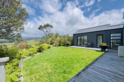 Photo of property in 13 Kaipapaka Row, Te Rerenga, Coromandel, 3582