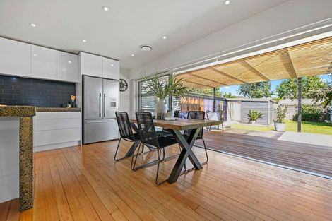 Photo of property in 15 Rutherford Street, Chedworth, Hamilton, 3210