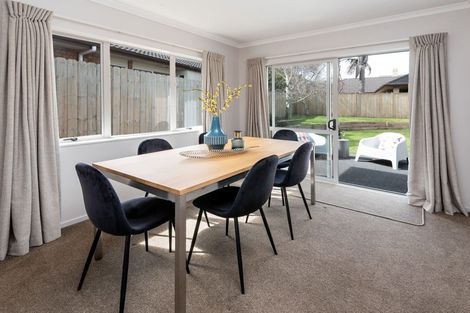 Photo of property in 18 Lissleton Drive, East Tamaki, Auckland, 2013