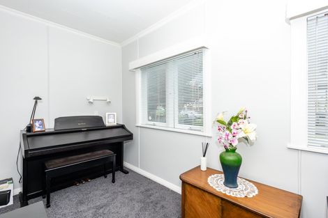 Photo of property in 33 Cobden Street, Gisborne, 4010