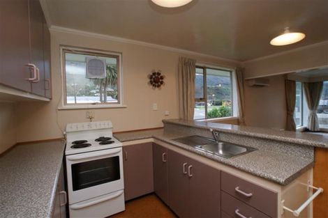 Photo of property in 20a Nelson Square, Picton, 7220