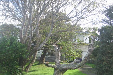 Photo of property in 22 Martin Grove, Normandale, Lower Hutt, 5010