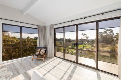 Photo of property in 2 Cannon Hill Crescent, Mount Pleasant, Christchurch, 8081