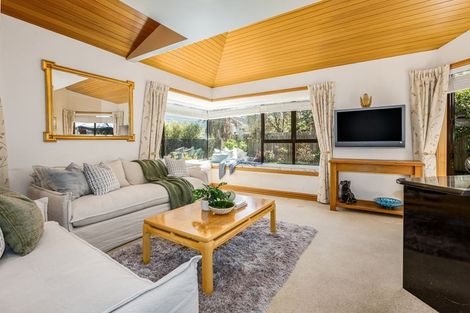 Photo of property in 2/54 Queens Grove, Hutt Central, Lower Hutt, 5010