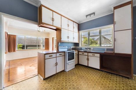 Photo of property in 277 Hobsonville Road, Hobsonville, Auckland, 0618