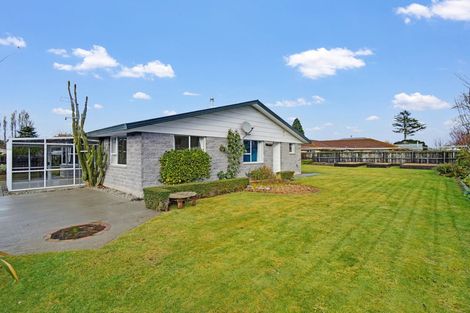 Photo of property in 19 Taumutu Road, Southbridge, 7602